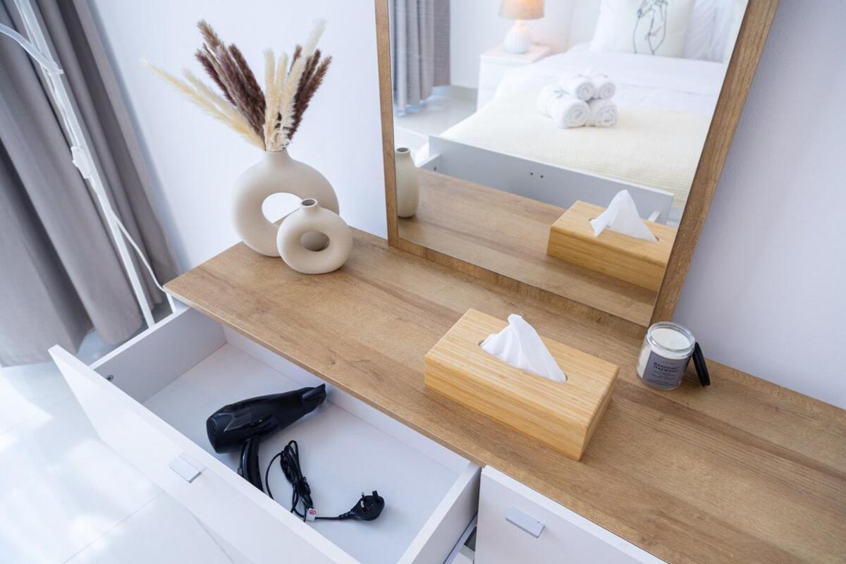 Waves - Charming With Balcony Steps From The