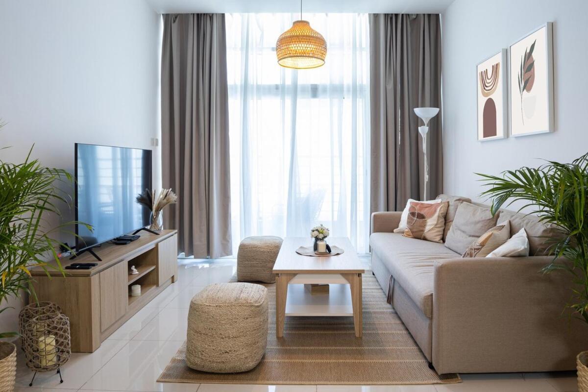 Apartment Waves - Charming With Balcony Steps From The *